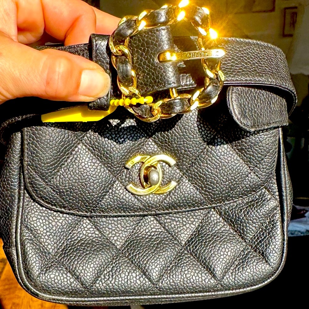 Chanel Caviar Leather Bum Bag w/belt Authentic Vintage